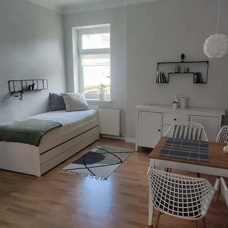 Grosszuegige Und Stilvolle Ferienwohnung, Ruhig In Der Altstadt Von Guestrow